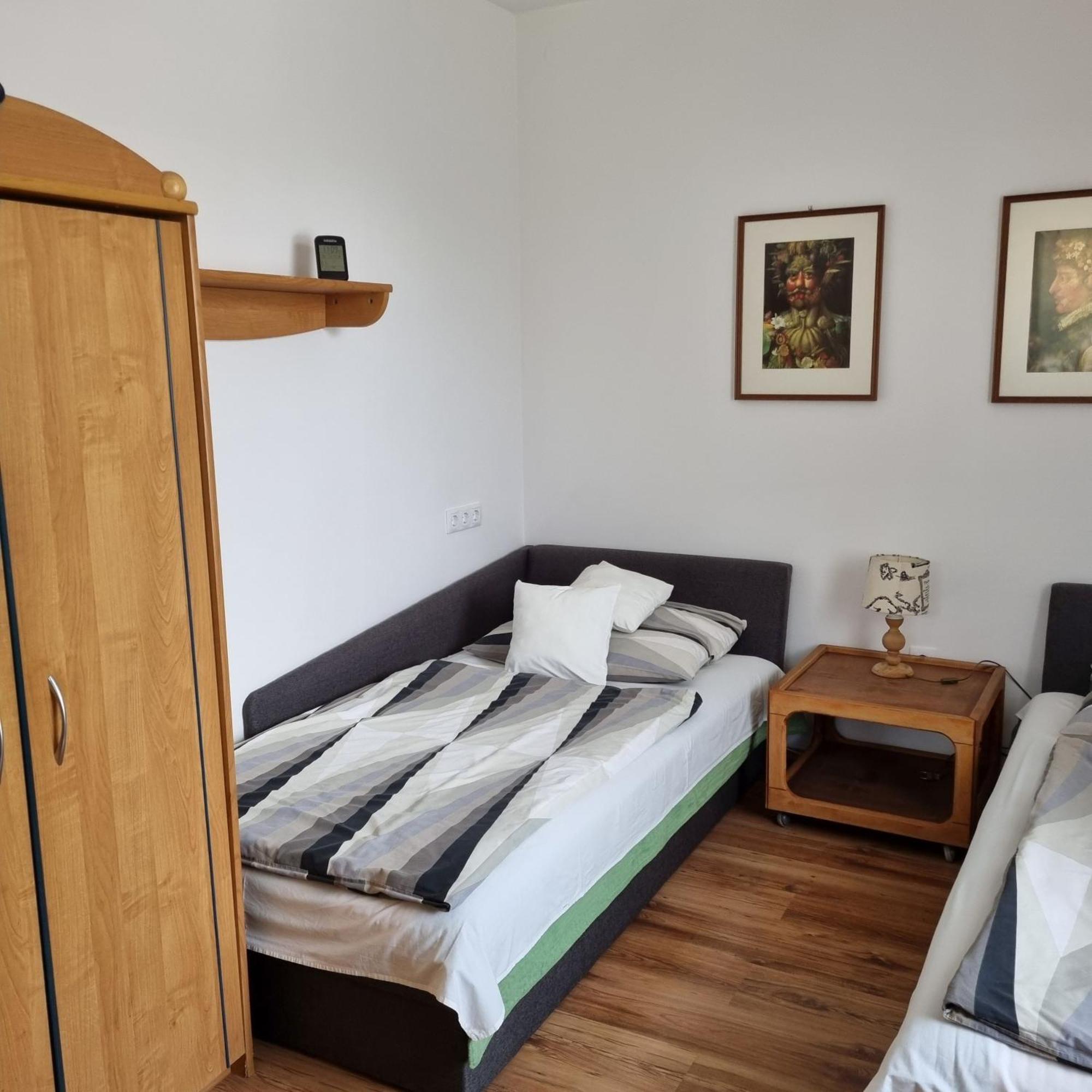 Kertvarosi Apartman Tiszaujvaros Luaran gambar