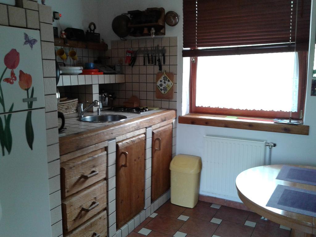 Kertvarosi Apartman Apartment Tiszaujvaros Luaran gambar