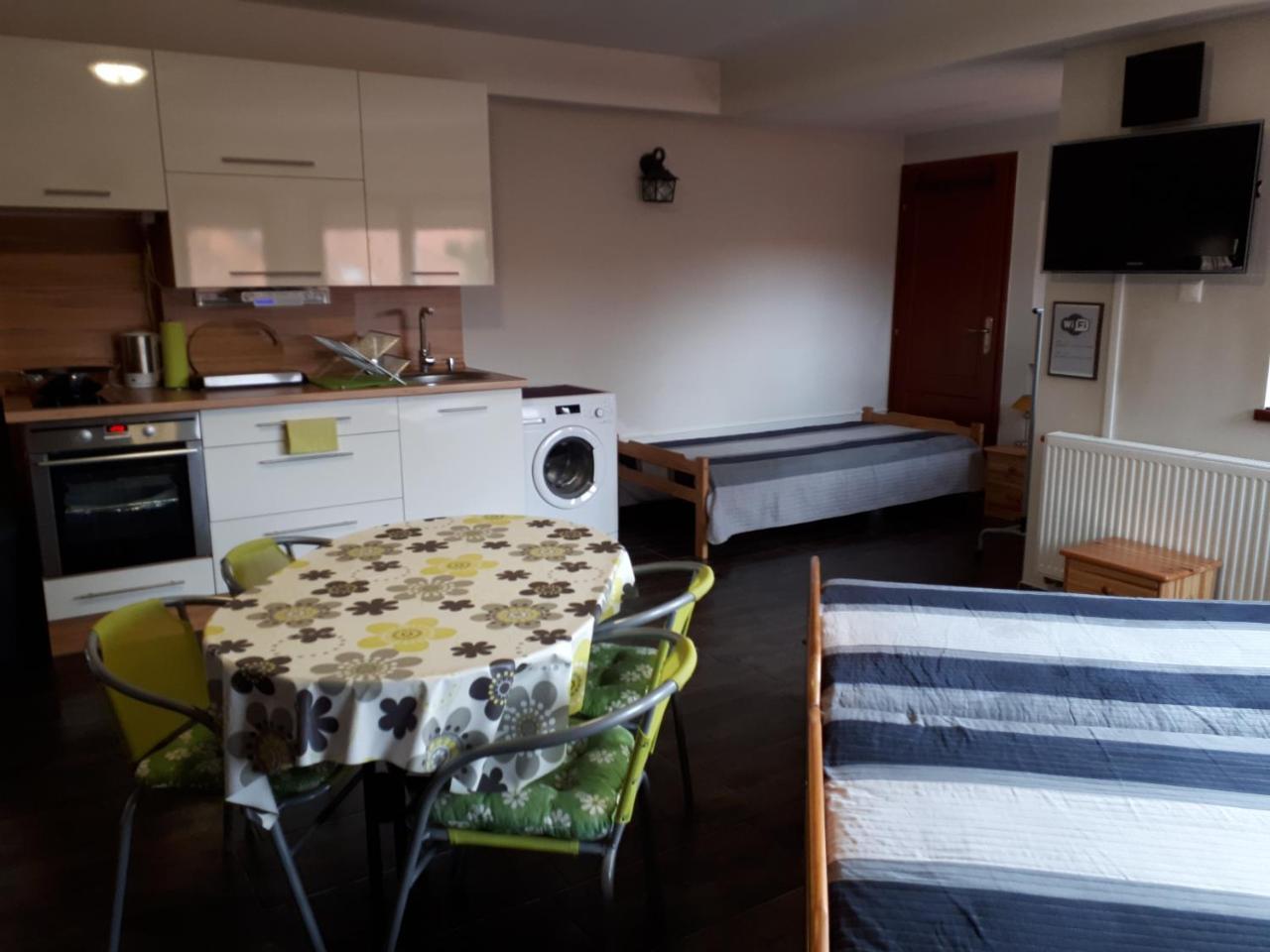 Kertvarosi Apartman Tiszaujvaros Luaran gambar