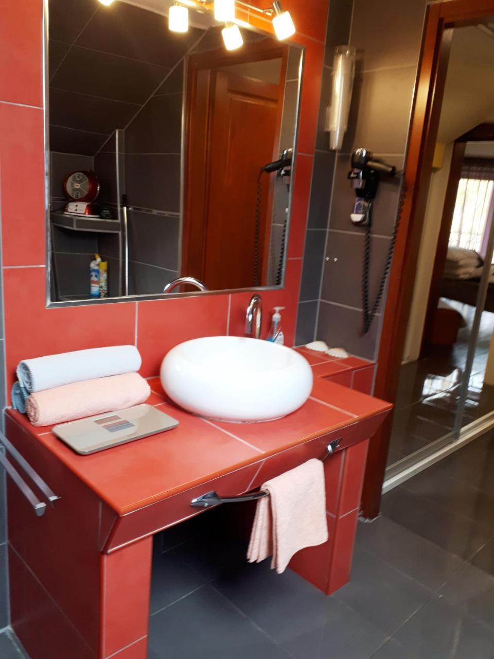 Kertvarosi Apartman Tiszaujvaros Luaran gambar