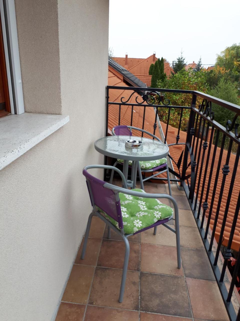 Kertvarosi Apartman Tiszaujvaros Luaran gambar
