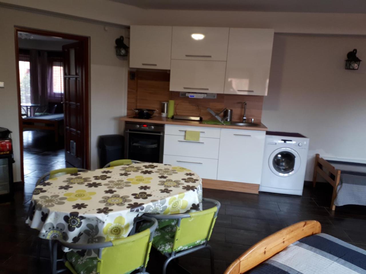 Kertvarosi Apartman Tiszaujvaros Luaran gambar