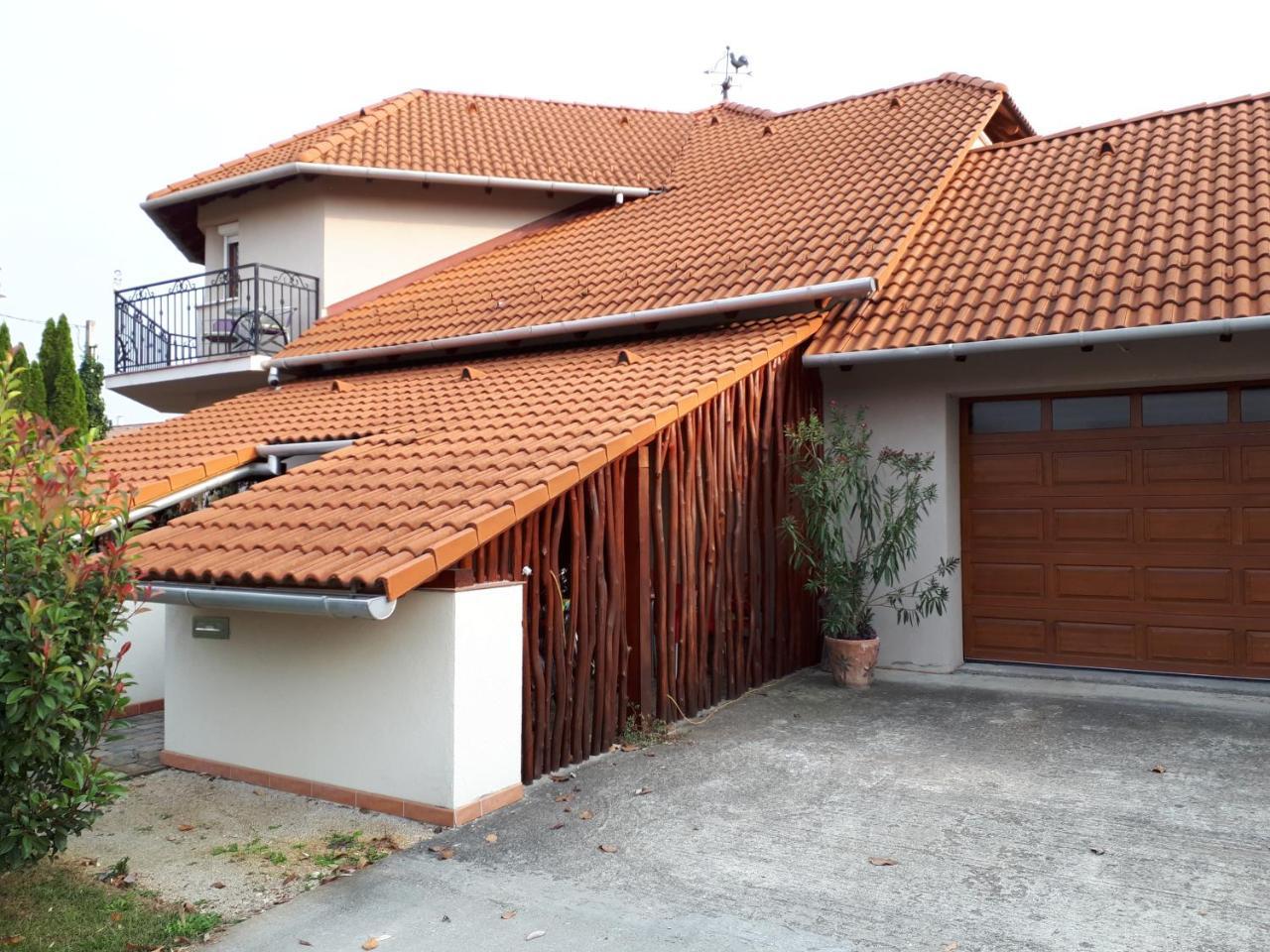 Kertvarosi Apartman Tiszaujvaros Luaran gambar