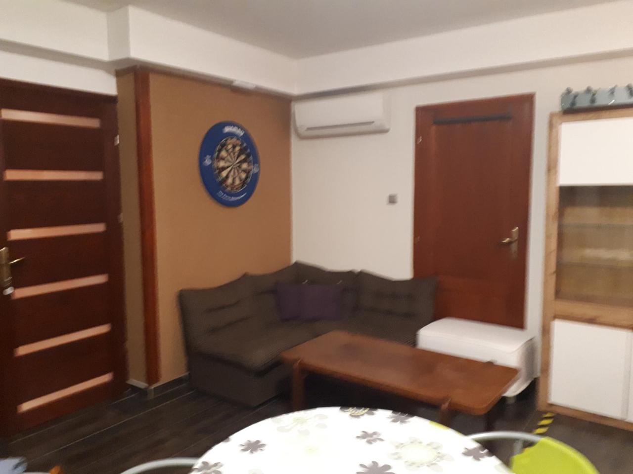 Kertvarosi Apartman Tiszaujvaros Luaran gambar