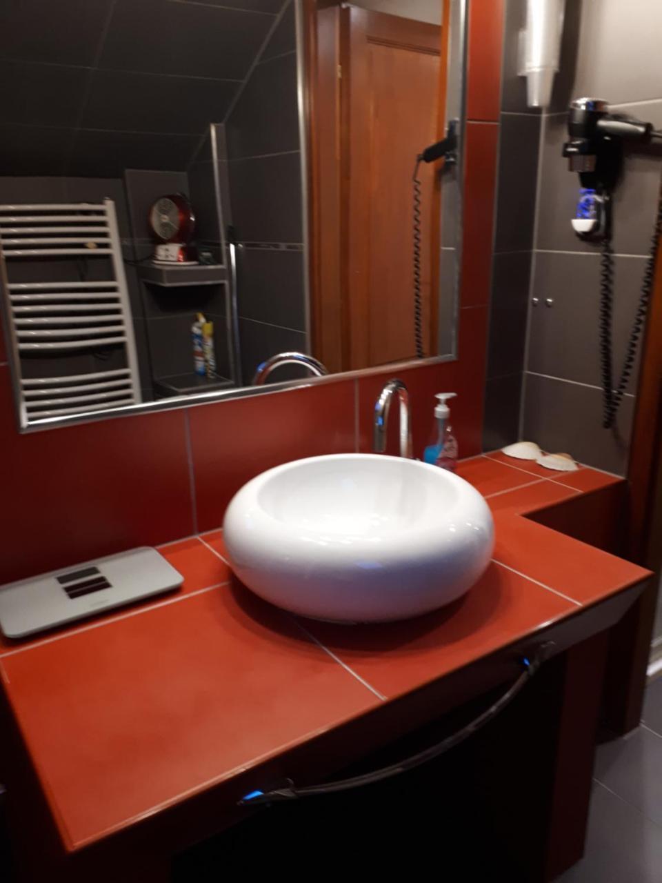 Kertvarosi Apartman Tiszaujvaros Luaran gambar