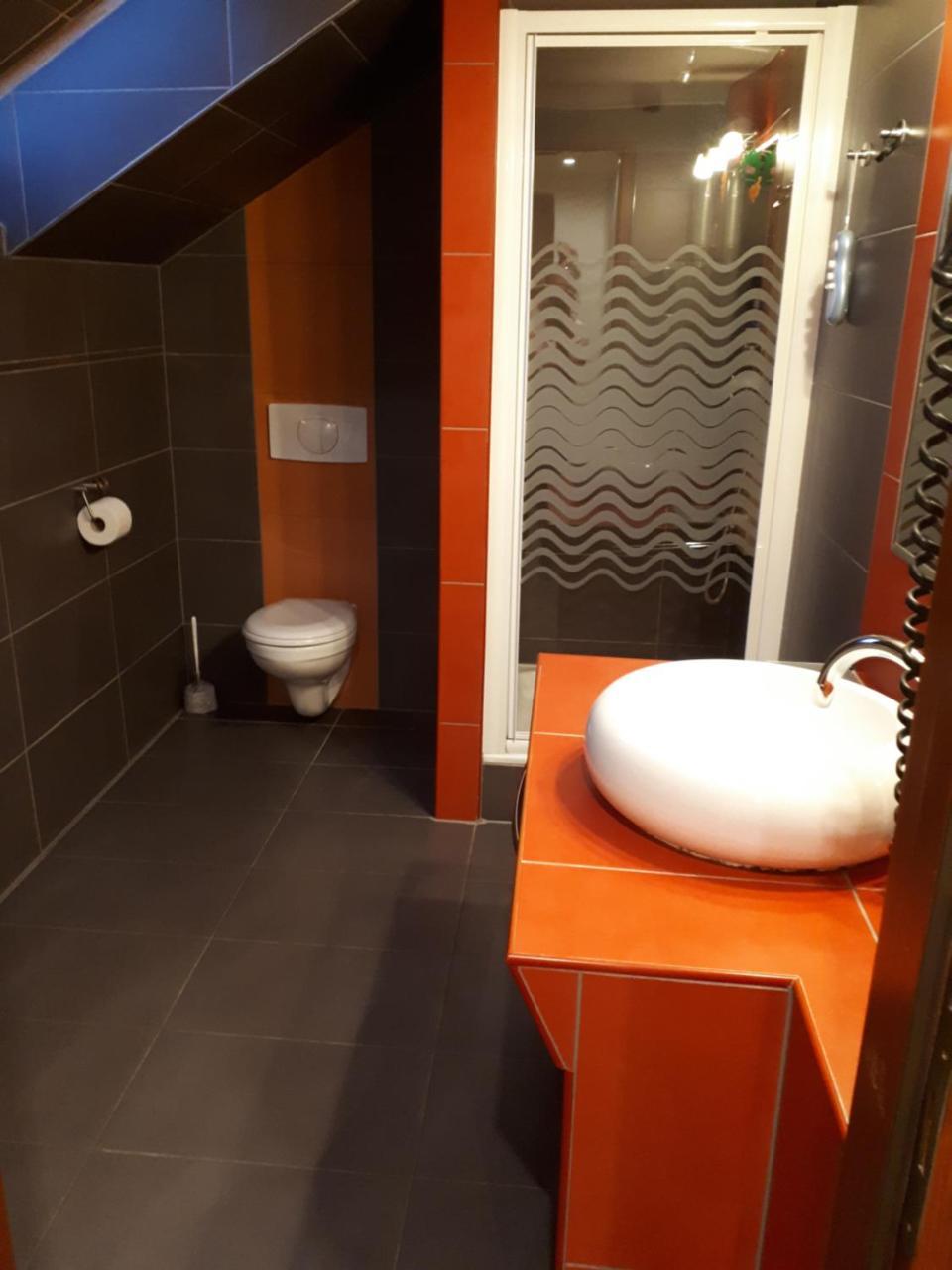 Kertvarosi Apartman Apartment Tiszaujvaros Luaran gambar